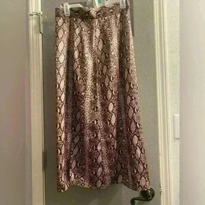 SHEIN split front snake skin midi skirt. Women’s size large